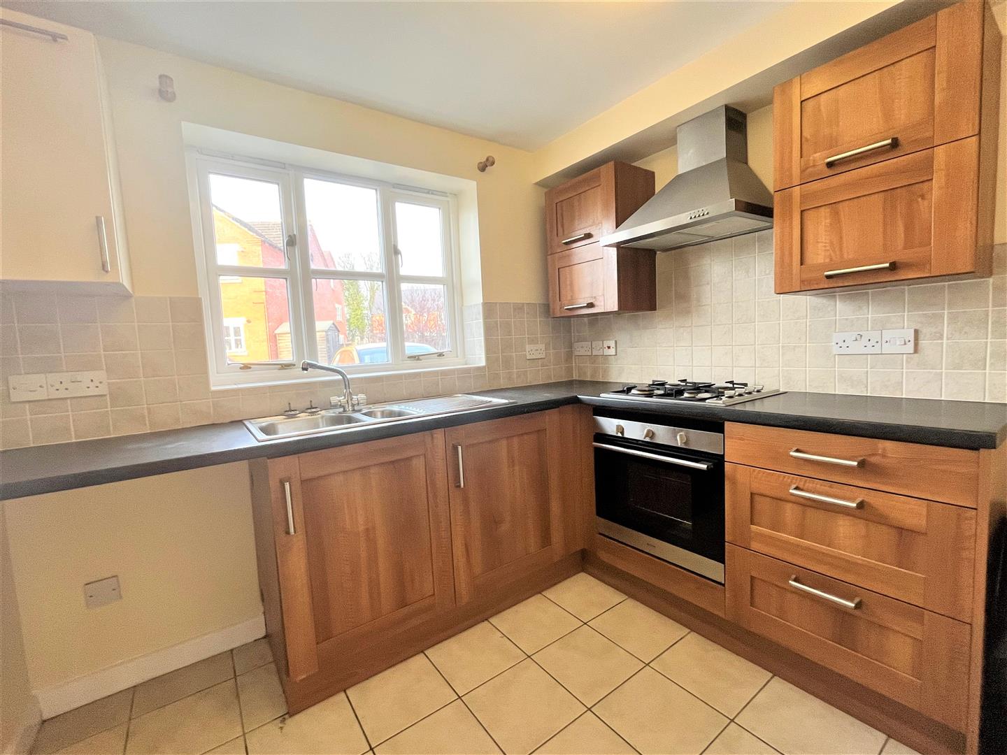 1 Sutton Court Mews Sutton Road, Shrewsbury, SY2 6FF Let Agreed